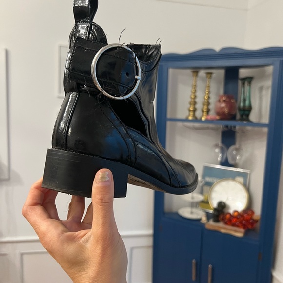 Zara booties. Enjoyed them for a while and now I’m ready to pass them onwards. - Picture 5 of 6